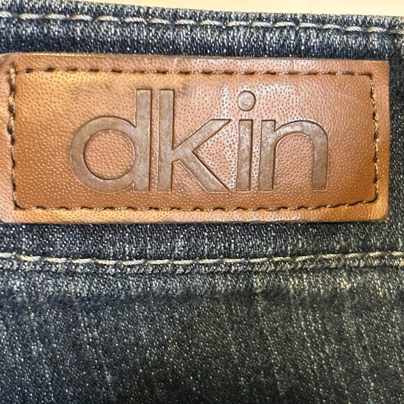 dkin Women's size 18 W Blue High Rise Jeans - Picture 15 of 15